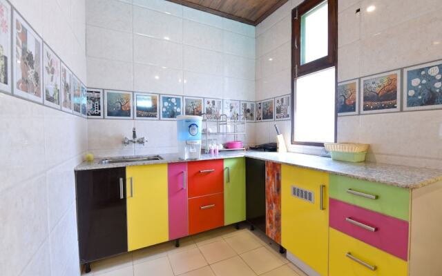 OYO 13348 Home Exotic 2BHK Naggar Road
