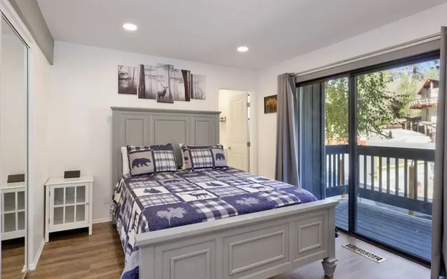 Blue JAY Getaway #2082