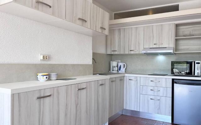 Appartement Le Lavandou, 1 pièce, 2 personnes - FR-1-251-224