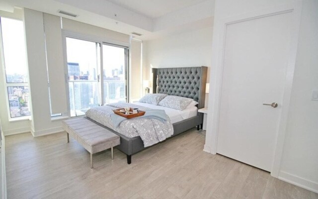 Executive 3Br in Entertainment District