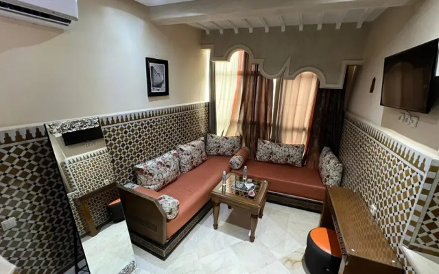 Hotel Pyramides Collection