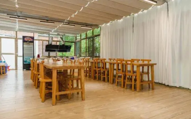 Danxia Hill Hetang Yuese Hostel