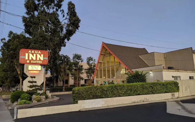 Akua Inn & Suites - Anaheim - Fullerton