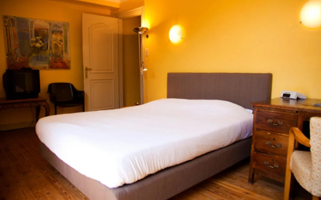 Maison de la Rose Bed  Breakfast