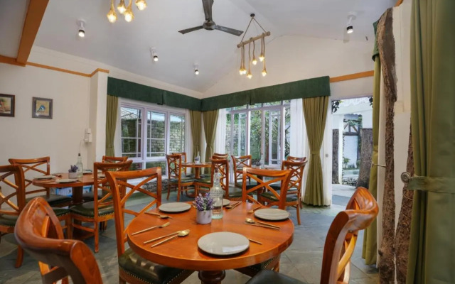 Summit Bougainvillea Tea Resort