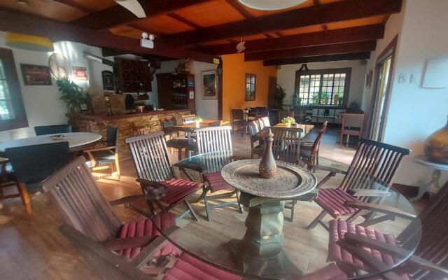 3 Palmeiras Guest Lounge