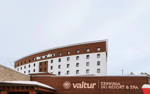 Valtur Cervinia Cristallo Ski Resort