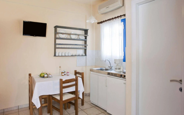 Stefano Apartments