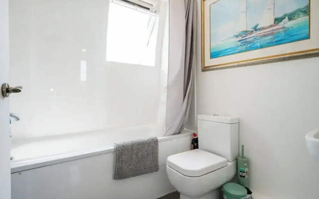 Spacious London stay -3 Bedroom property