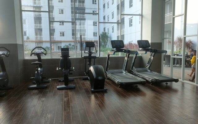 Homey And Comfy 2Br Apartment At Suncity Residence