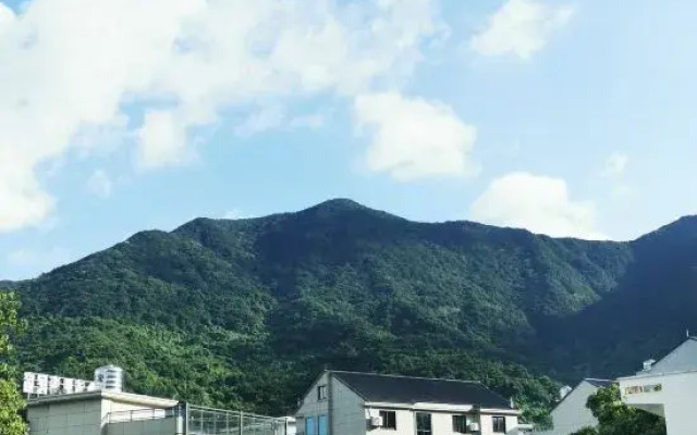 Xiangshan Jiayi Sisters Holiday Villa