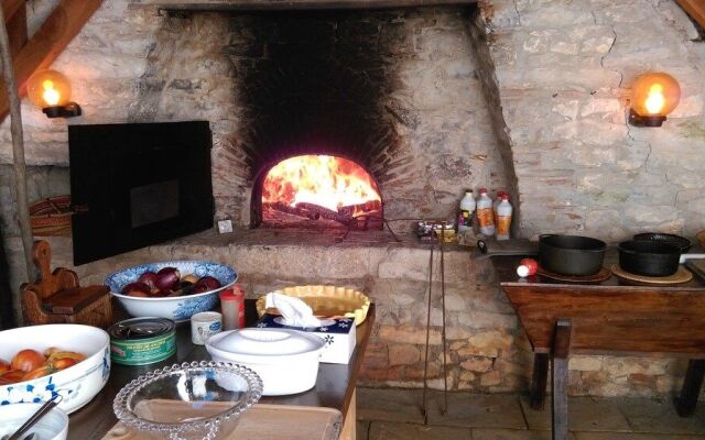 Bed & Dinner Chez Lavergne Table D'Hôtes