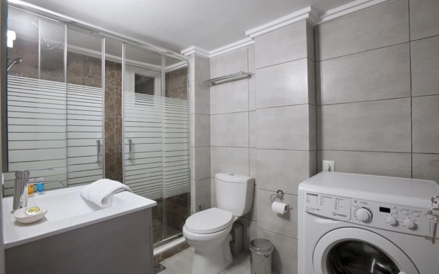 Zan Moreas A Simple & Minimal Apartment