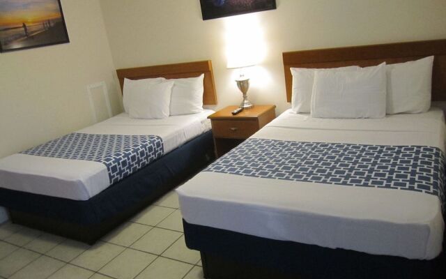 Dolphin Oceanfront Motel