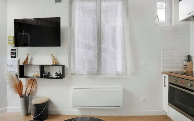 Cosy Apartment With 2 Rooms in Marais