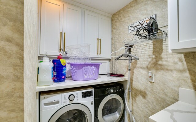 Family-friendly Fullerton Unit w/ Private Pool!