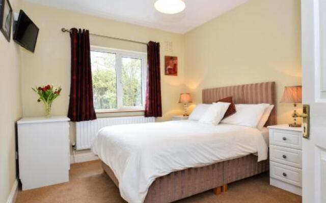 Salthill B&B Ocean Villa