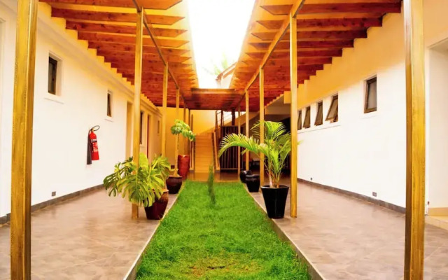 Distinctions Gardens Guest House