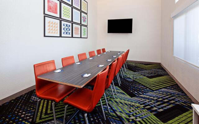 Holiday Inn Express & Suites Rancho Mirage - Palm Spgs Area by IHG