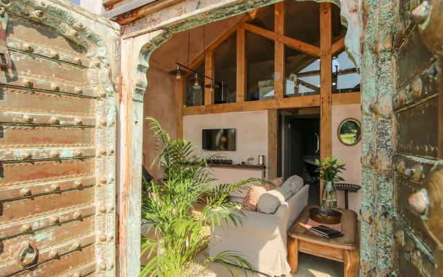 The Tractor Shed