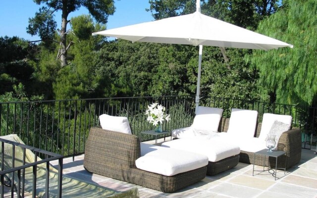 Luxury 3 bedroom villa with pool