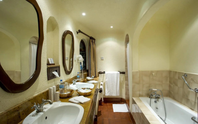 Serengeti Serena Safari Lodge
