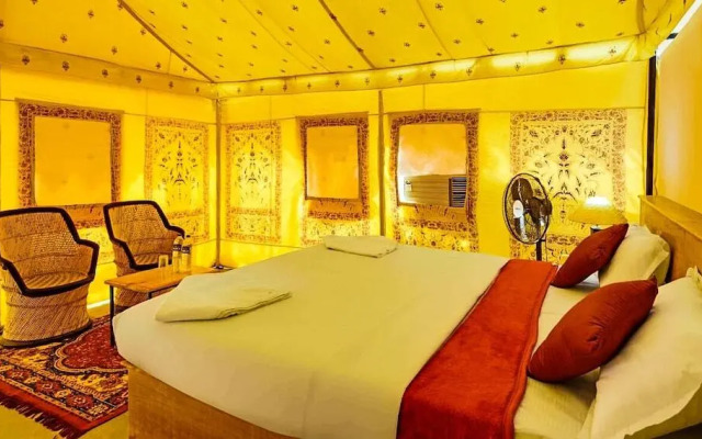 Classic Fort Desert Camp