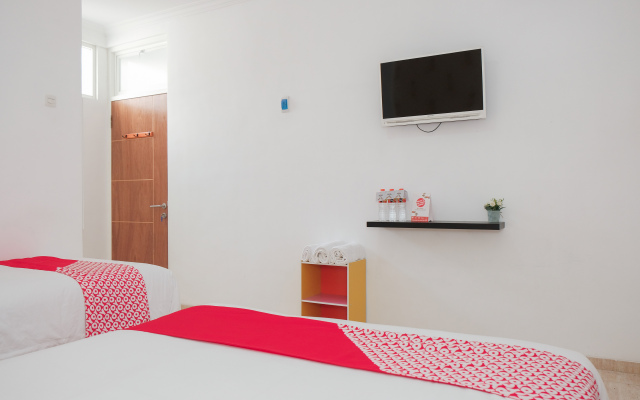 OYO 1454 111 Residence