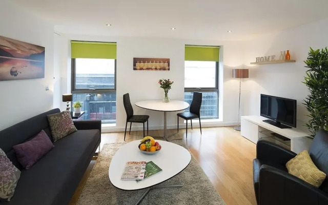 Q Home - Paddington One