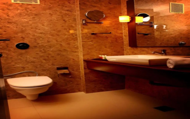 OYO Premium Mysore Bannimantap