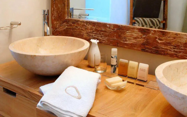 Mystique, a Luxury Collection Hotel, Santorini
