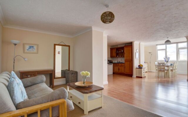 1 Devon Beach Court