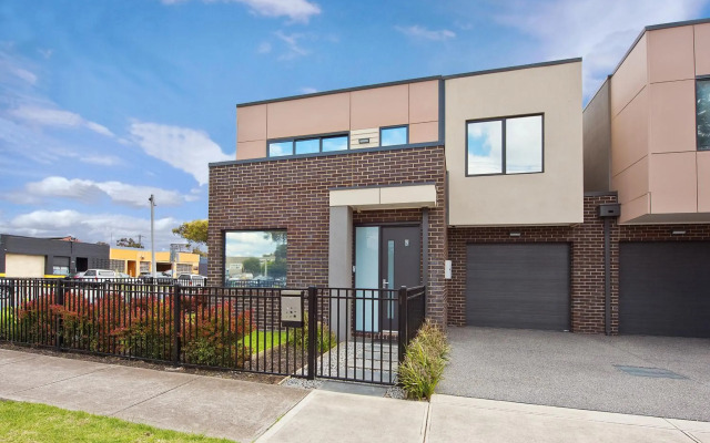 Fawkner Executive Suites & Serviced Apartments