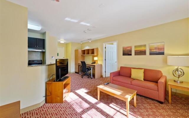 Extended Stay America Suites Atlanta Norcross Peachtree Corn