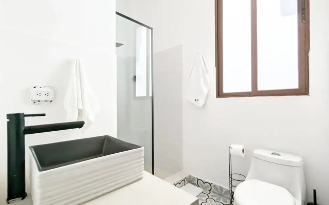 w Upscale 1BR in Casco Viejo