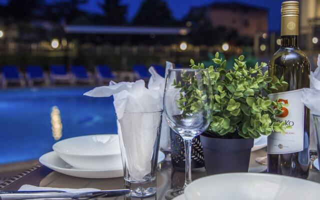 Family Hotel Adena