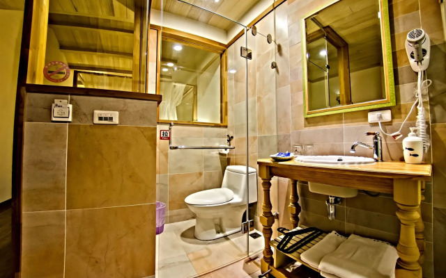 Sasa Nor Lamour B & B