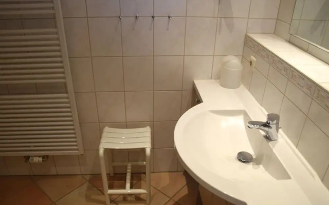 Comfort With Garden Charm