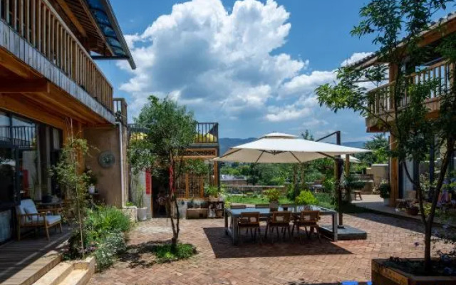 Shaxi Jishu Homestay