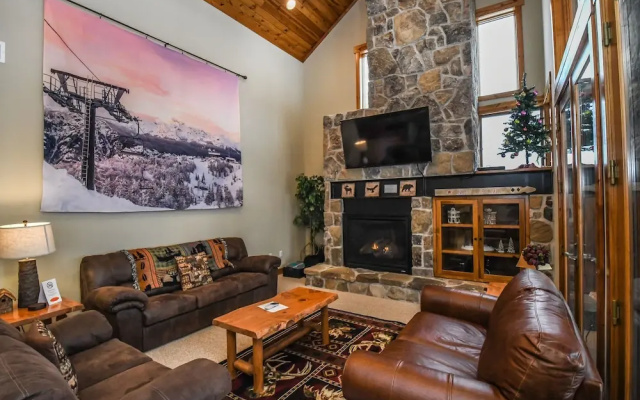 Big Sky 4 Bedroom Townhome