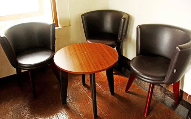 ZEN Rooms Cipaganti