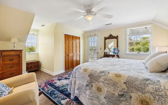 Berry Restful 5 Bedroom Home