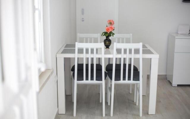 Serious Job Apartment