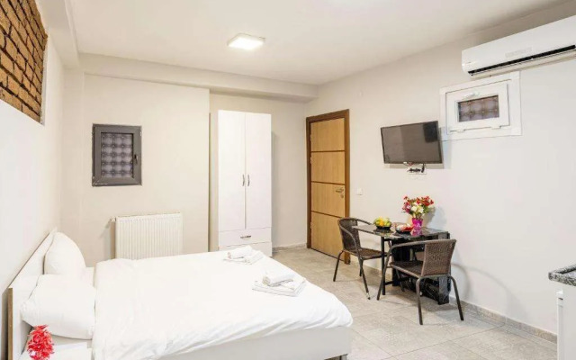 The Red Tent Suite 88