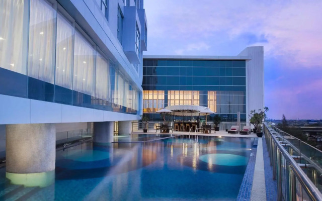 Hariston Hotel & Suites