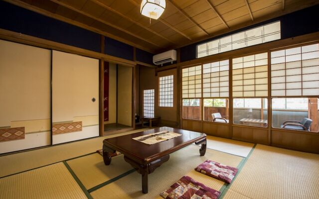 Showa house Dawasaru Zhuang