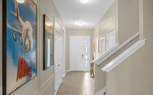 Upstay - 30ppl Home w Theme Rooms-games-pool-spa