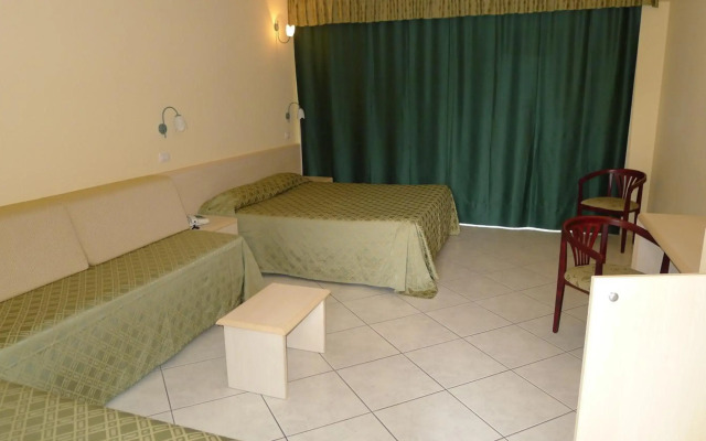 King's House Hotel Resort
