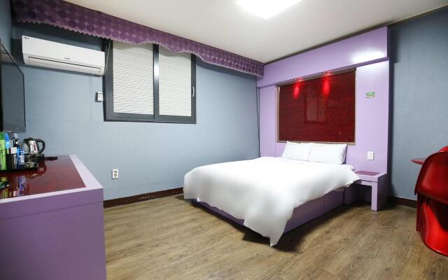 Jeungpyeong Gallery Self Check-in Motel