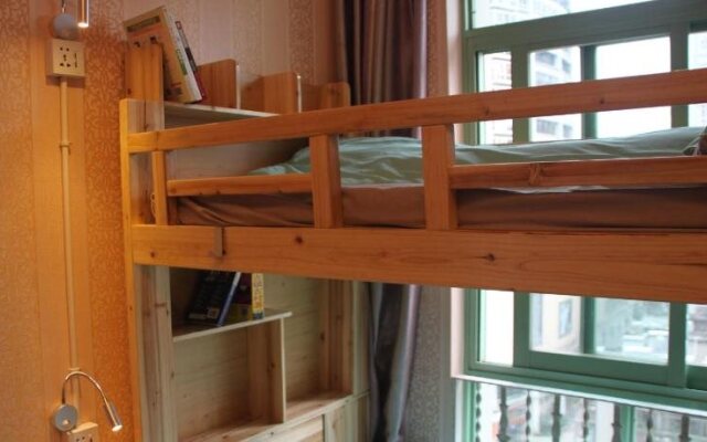 Anzhi · Tinglan Fashion Homestay Youth Hostel (Kunming Old Street)